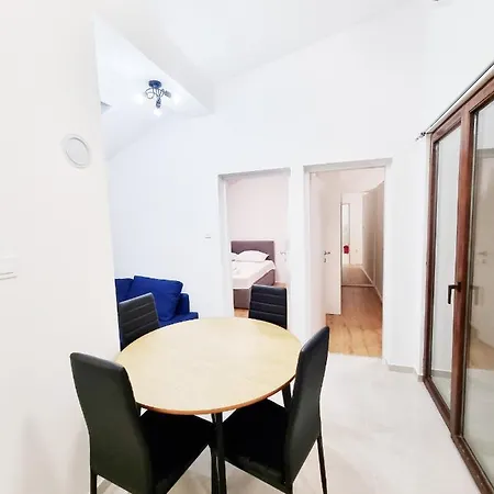 Apartment Paradiso Arx *