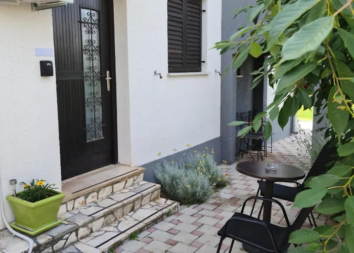 Paradiso Arx Appartamento Pola