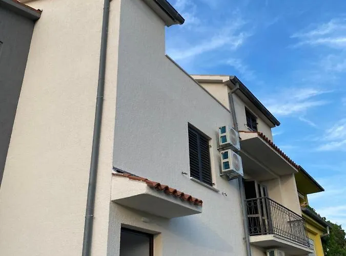 Paradiso Arx Appartement *