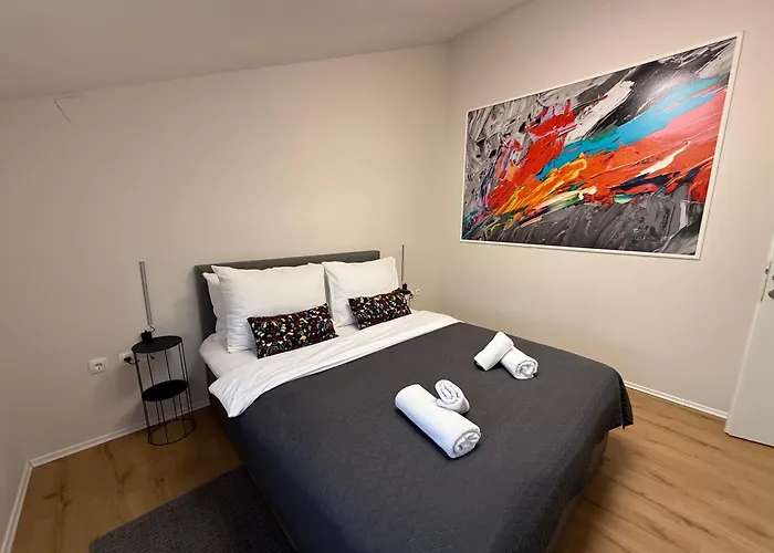 Paradiso Arx Appartement *