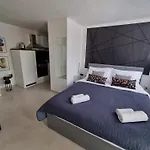 Paradiso Arx Pola